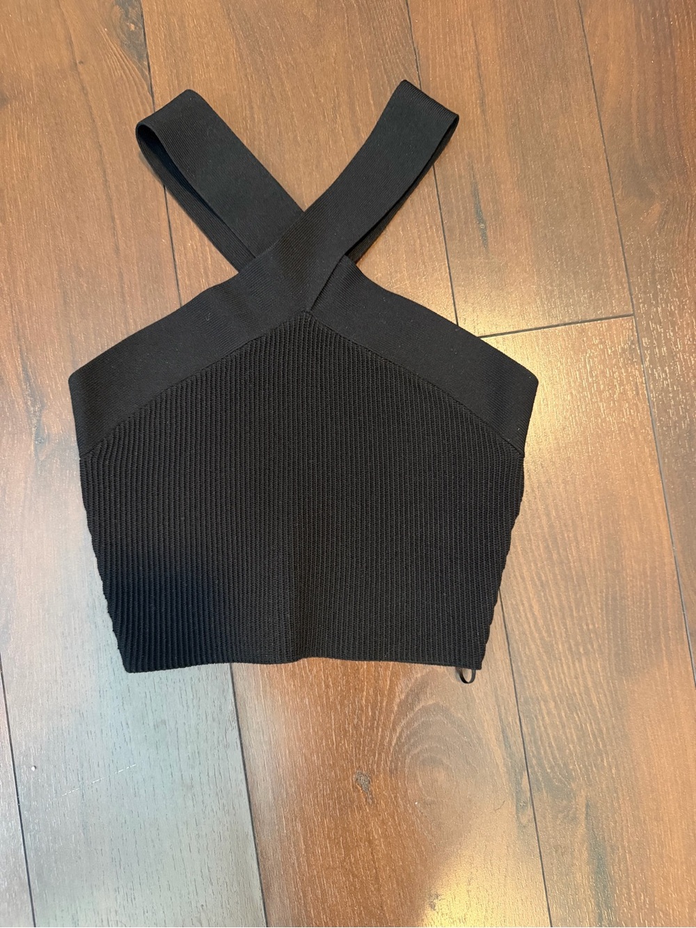 Babaton Aritzia Black Sculpt Knit Criss Cross Cropped Halter Tank Top Size S